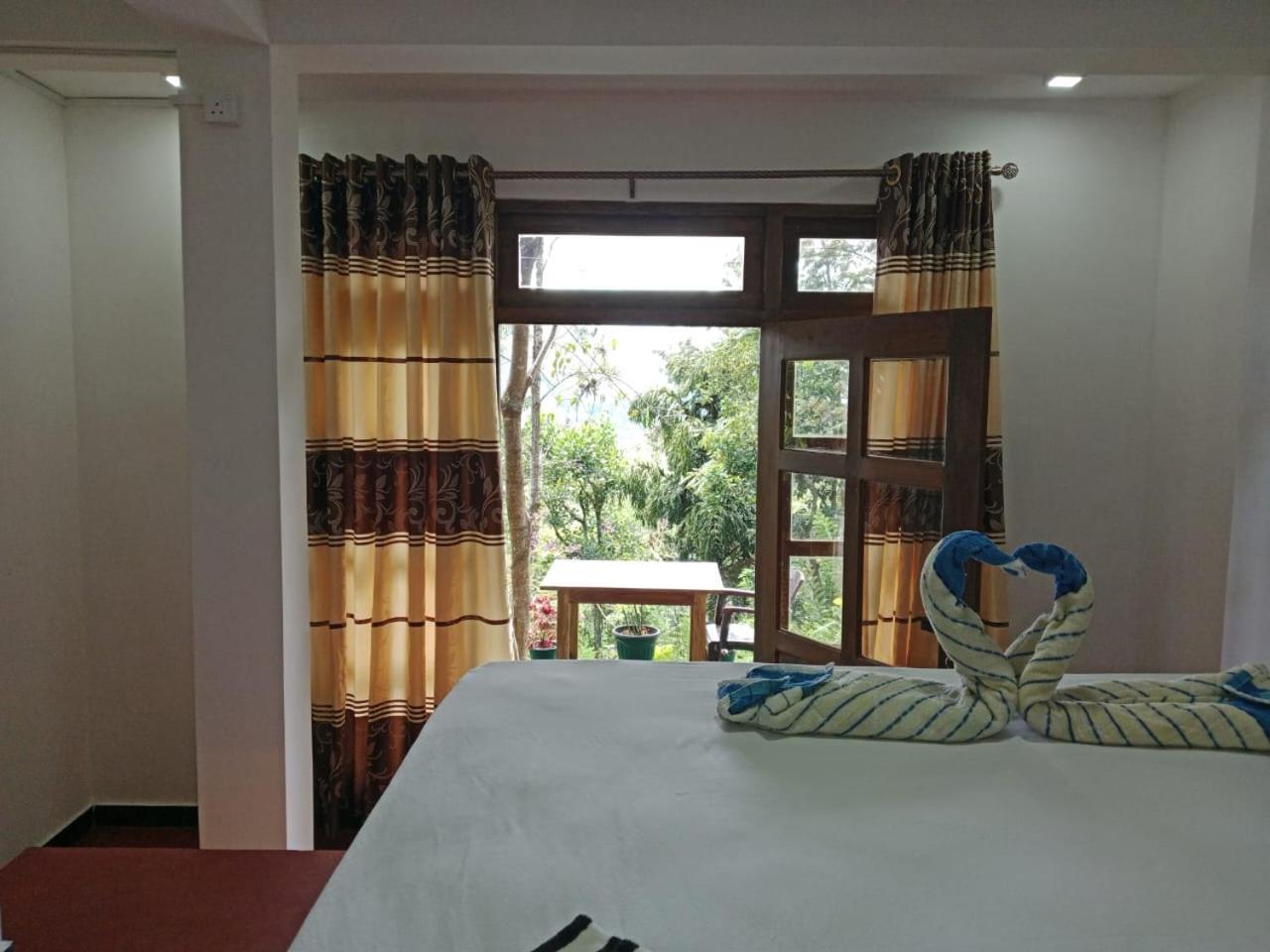 "Mount'N Mist" Apartment Ella Bilik gambar