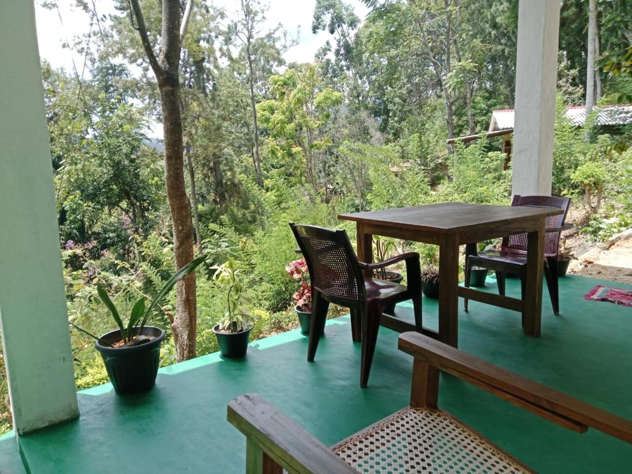 "Mount'N Mist" Apartment Ella Bilik gambar